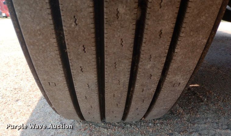 image for item NY9350 2002 Peterbilt 379 semi truck