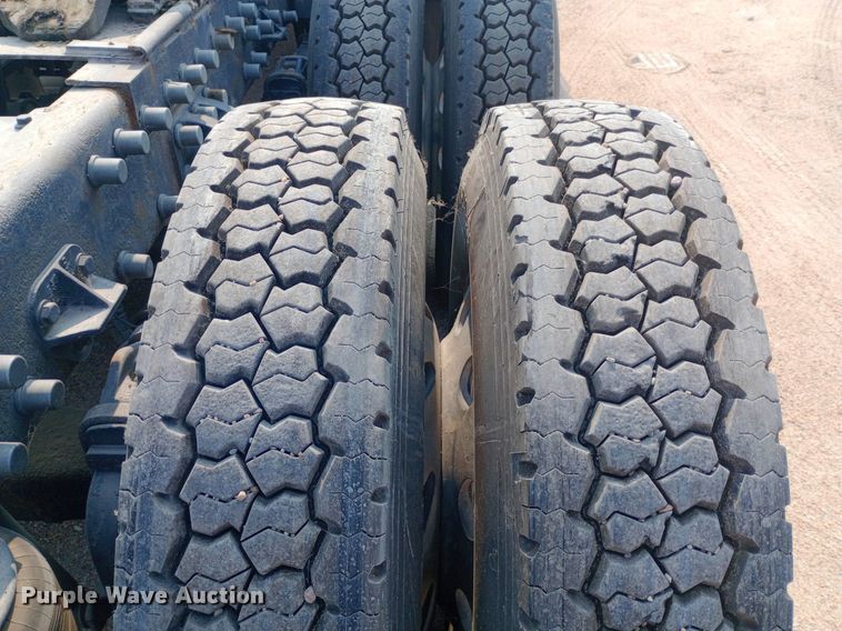 image for item NY9350 2002 Peterbilt 379 semi truck