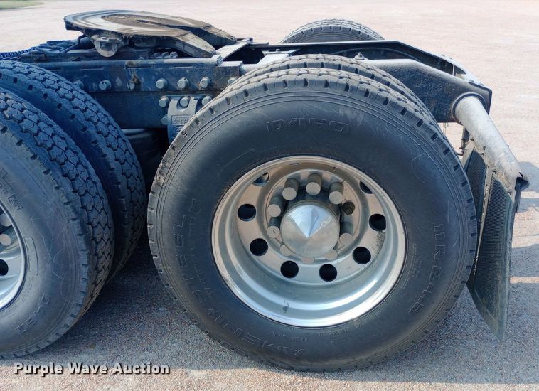 image for item NY9350 2002 Peterbilt 379 semi truck