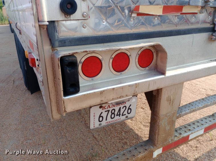 image for item NY9351 2006 Great Dane refrigerated van trailer