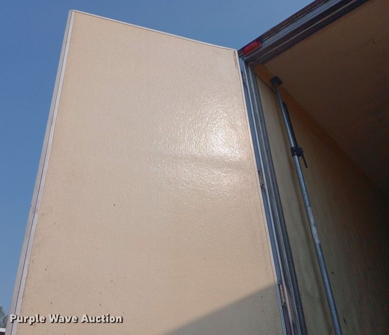 image for item NY9351 2006 Great Dane refrigerated van trailer