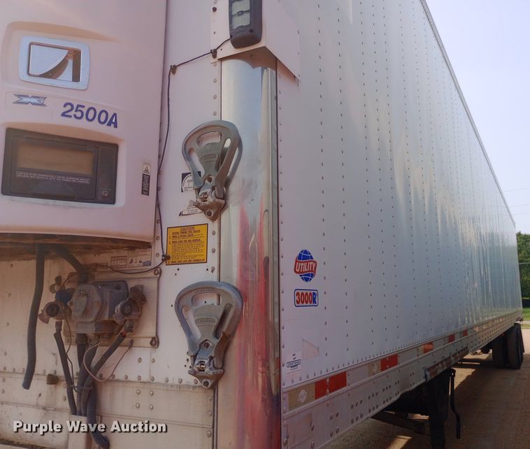 image for item NY9352 2009 Utility 3000R refrigerated van trailer
