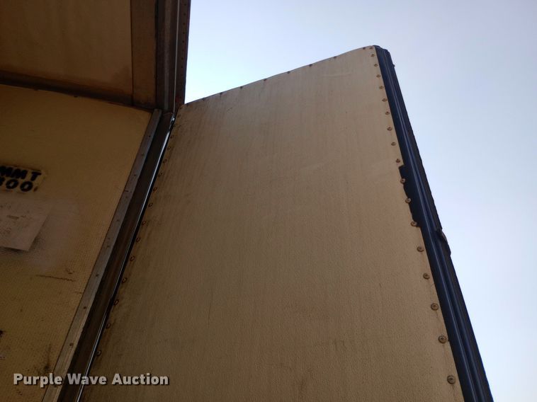 image for item NY9352 2009 Utility 3000R refrigerated van trailer