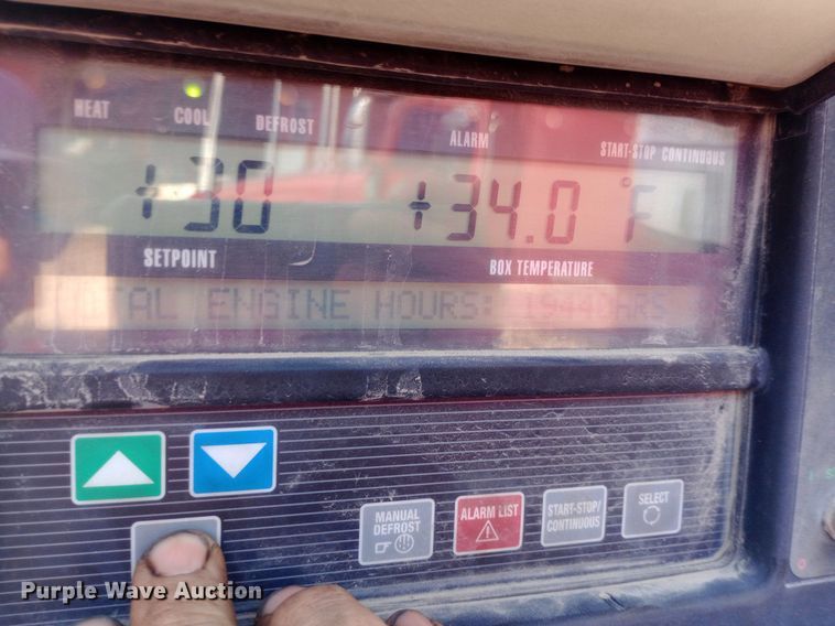 image for item NY9352 2009 Utility 3000R refrigerated van trailer