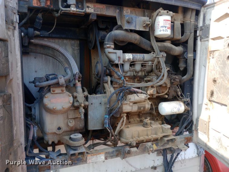 image for item NY9352 2009 Utility 3000R refrigerated van trailer