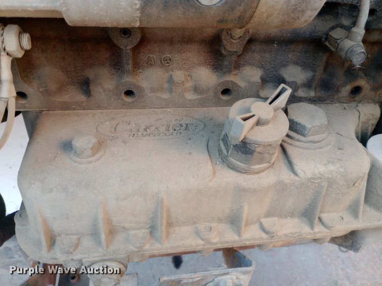 image for item NY9352 2009 Utility 3000R refrigerated van trailer