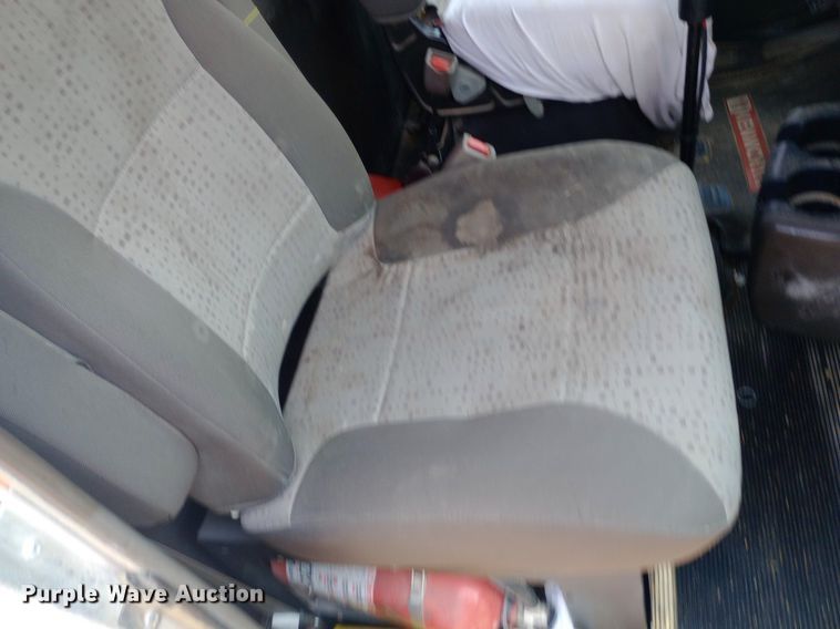 image for item NY9374 2012 Kenworth  T800 semi truck