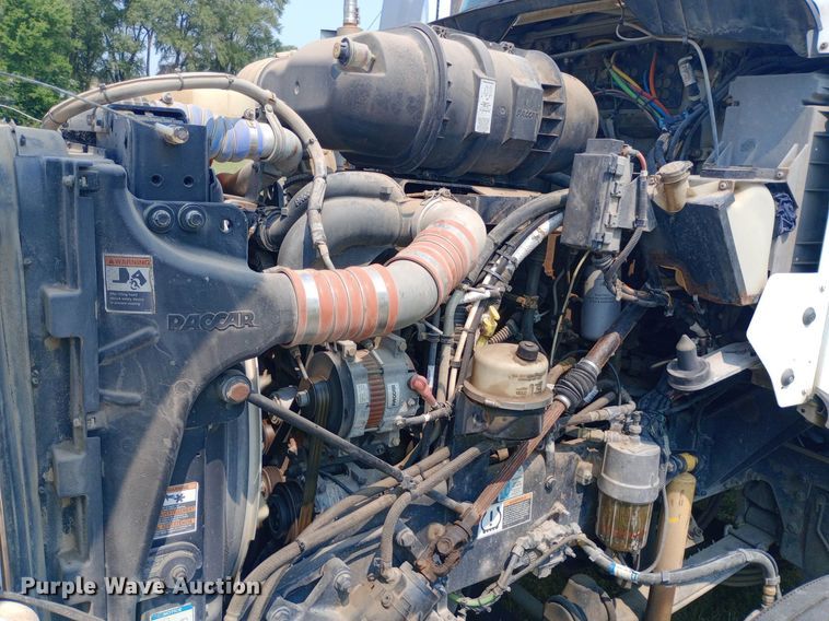 image for item NY9374 2012 Kenworth  T800 semi truck