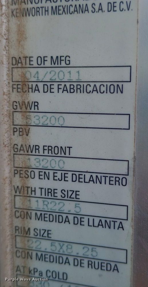 image for item NY9374 2012 Kenworth  T800 semi truck