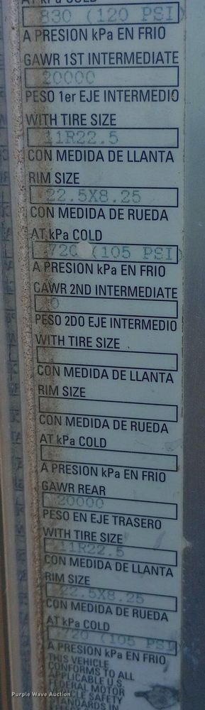 image for item NY9374 2012 Kenworth  T800 semi truck