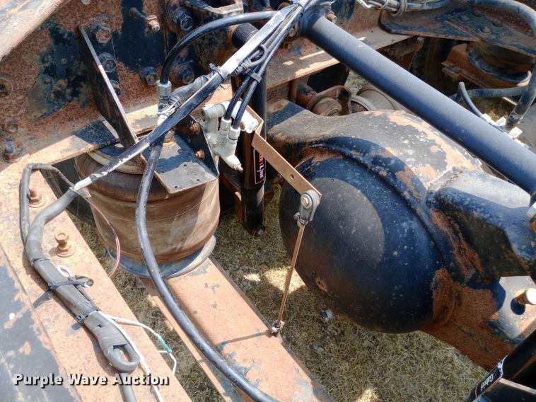 image for item NY9375 1991 Volvo White GMC semi truck