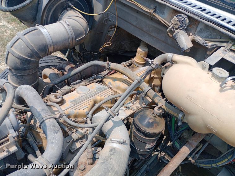 image for item NY9375 1991 Volvo White GMC semi truck