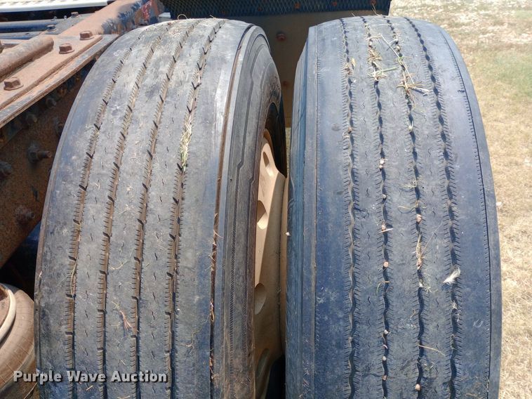 image for item NY9375 1991 Volvo White GMC semi truck