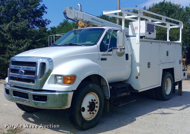 image for item NY9401 2006 Ford F750 Super Duty XLT utility / service truck