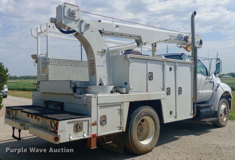 image for item NY9401 2006 Ford F750 Super Duty XLT utility / service truck