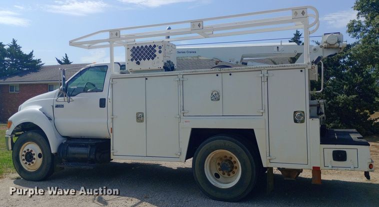 image for item NY9401 2006 Ford F750 Super Duty XLT utility / service truck