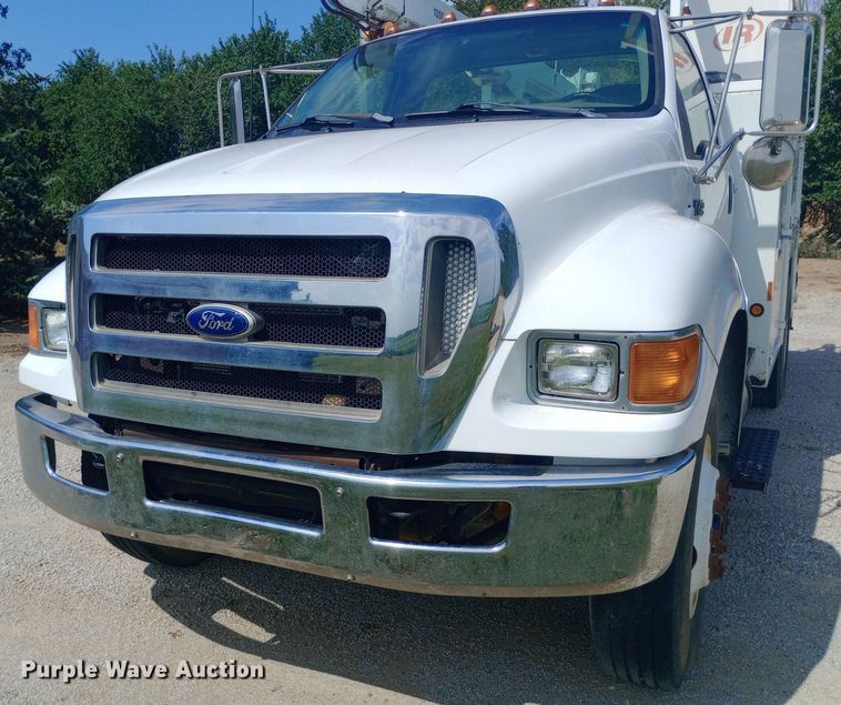 image for item NY9401 2006 Ford F750 Super Duty XLT utility / service truck