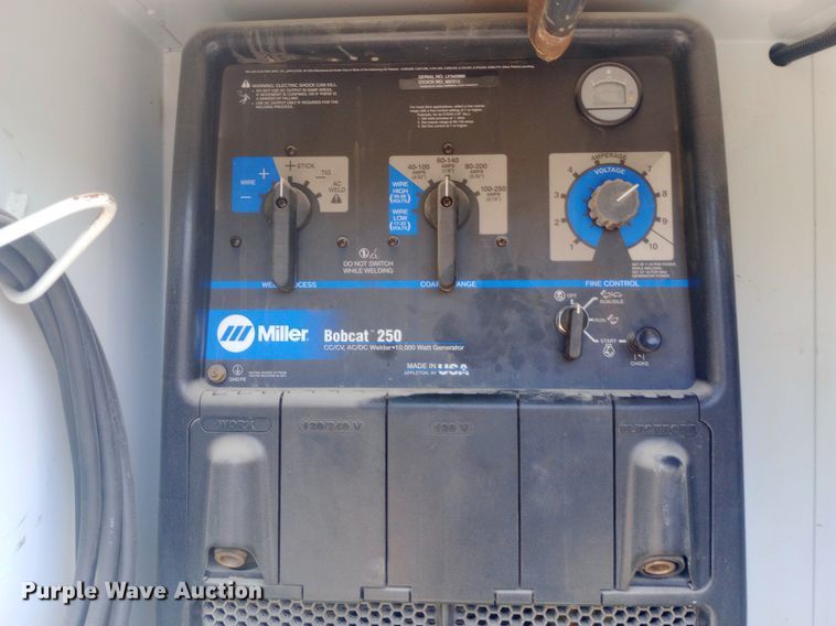 image for item NY9401 2006 Ford F750 Super Duty XLT utility / service truck