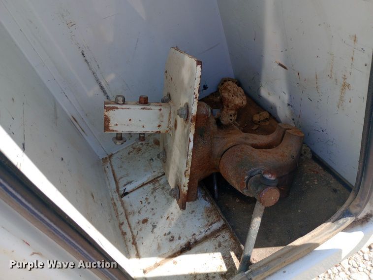 image for item NY9401 2006 Ford F750 Super Duty XLT utility / service truck