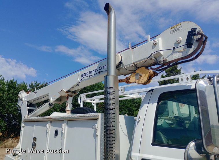 image for item NY9401 2006 Ford F750 Super Duty XLT utility / service truck