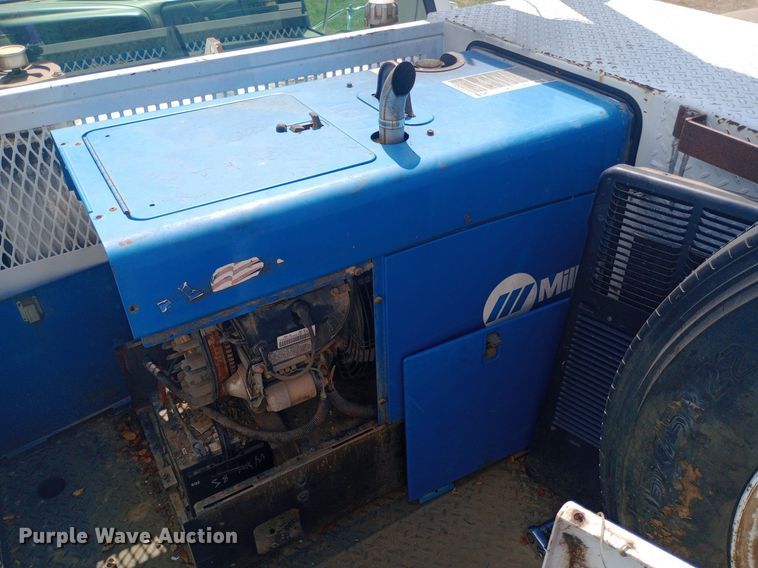 image for item NY9401 2006 Ford F750 Super Duty XLT utility / service truck