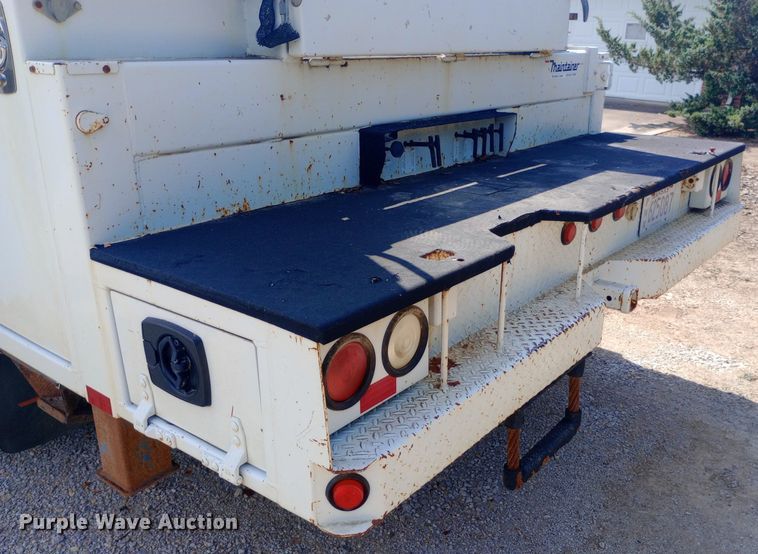 image for item NY9401 2006 Ford F750 Super Duty XLT utility / service truck