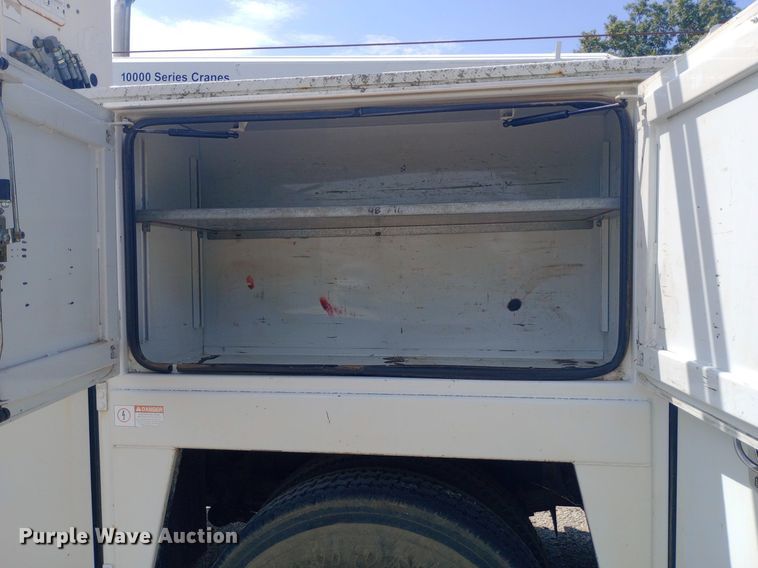 image for item NY9401 2006 Ford F750 Super Duty XLT utility / service truck