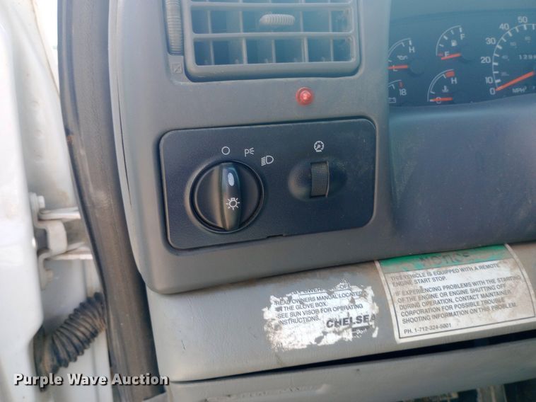 image for item NY9401 2006 Ford F750 Super Duty XLT utility / service truck