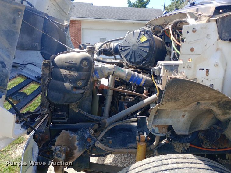 image for item NY9401 2006 Ford F750 Super Duty XLT utility / service truck