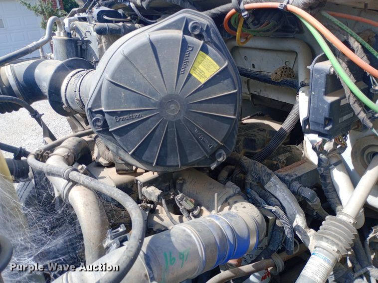 image for item NY9401 2006 Ford F750 Super Duty XLT utility / service truck