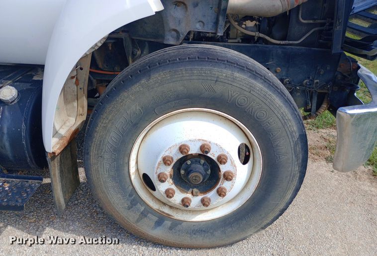 image for item NY9401 2006 Ford F750 Super Duty XLT utility / service truck