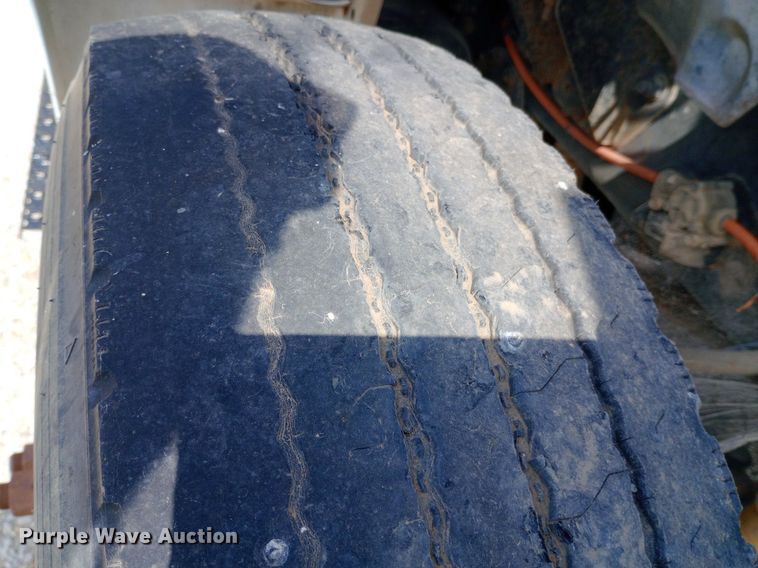 image for item NY9401 2006 Ford F750 Super Duty XLT utility / service truck