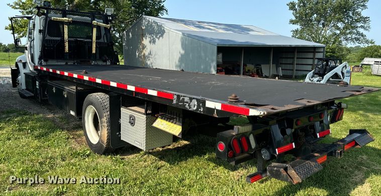 image for item OF9791 2009 International  DuraStar 4300  rollback truck