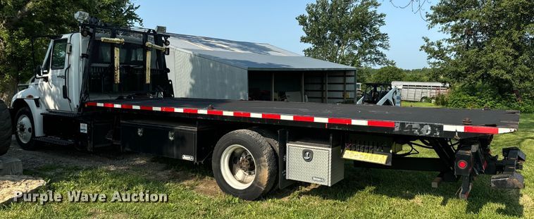 image for item OF9791 2009 International  DuraStar 4300  rollback truck