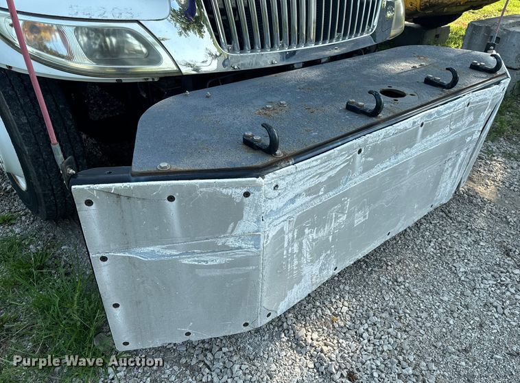 image for item OF9791 2009 International  DuraStar 4300  rollback truck