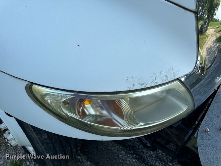 image for item OF9791 2009 International  DuraStar 4300  rollback truck