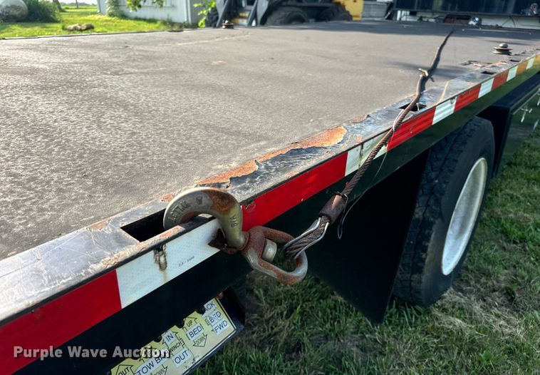 image for item OF9791 2009 International  DuraStar 4300  rollback truck