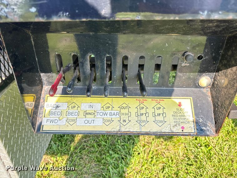 image for item OF9791 2009 International  DuraStar 4300  rollback truck