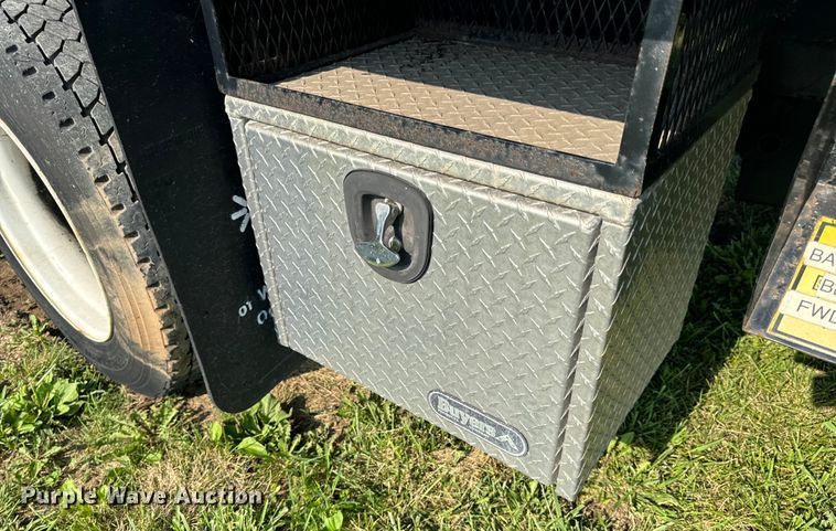 image for item OF9791 2009 International  DuraStar 4300  rollback truck