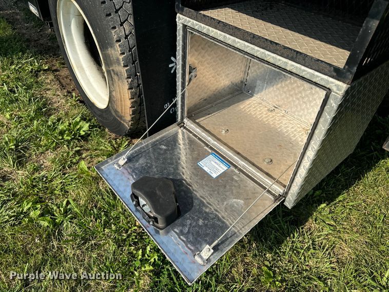 image for item OF9791 2009 International  DuraStar 4300  rollback truck