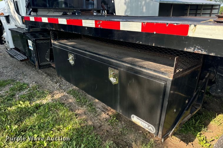 image for item OF9791 2009 International  DuraStar 4300  rollback truck