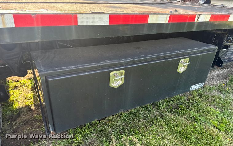 image for item OF9791 2009 International  DuraStar 4300  rollback truck