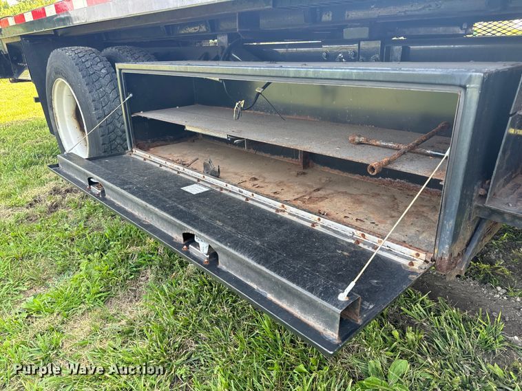 image for item OF9791 2009 International  DuraStar 4300  rollback truck