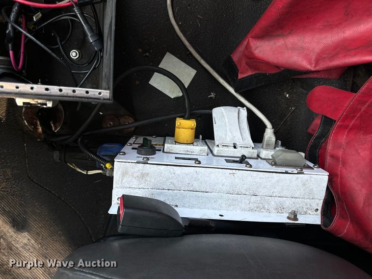 image for item OF9791 2009 International  DuraStar 4300  rollback truck