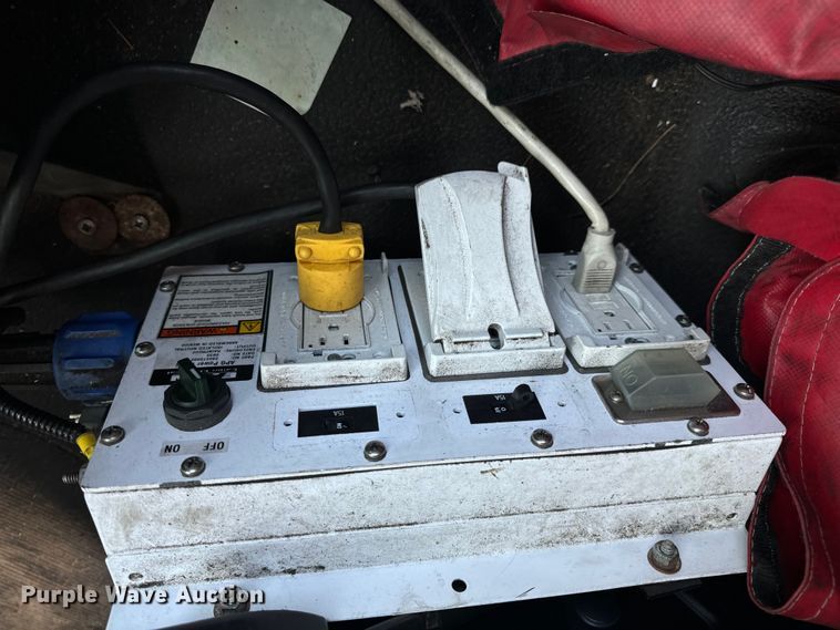 image for item OF9791 2009 International  DuraStar 4300  rollback truck