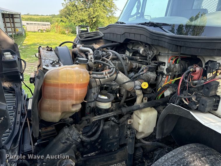 image for item OF9791 2009 International  DuraStar 4300  rollback truck