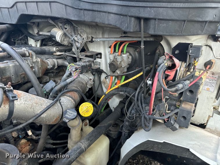 image for item OF9791 2009 International  DuraStar 4300  rollback truck