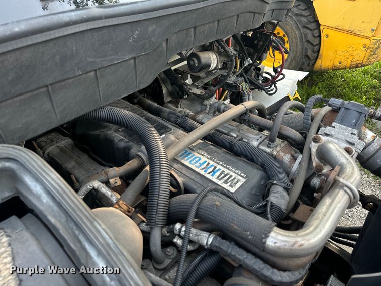 image for item OF9791 2009 International  DuraStar 4300  rollback truck