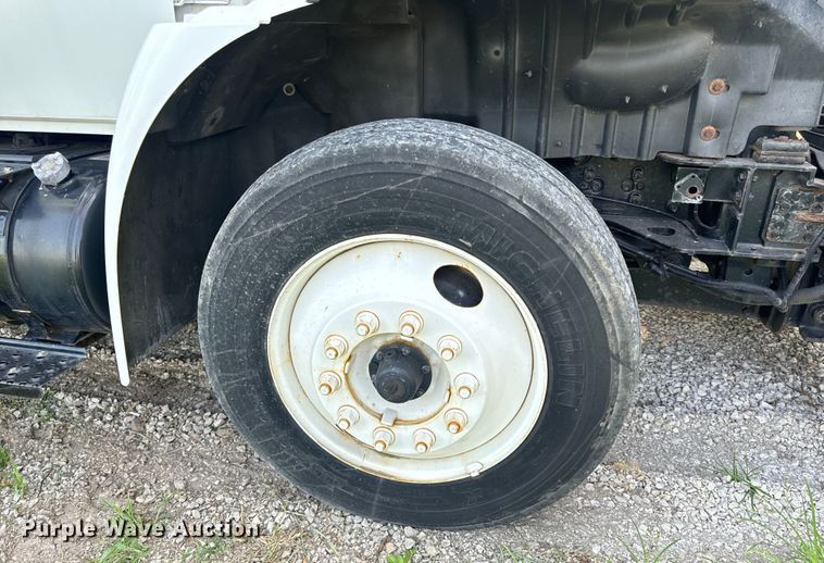 image for item OF9791 2009 International  DuraStar 4300  rollback truck