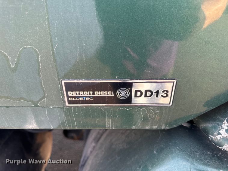 image for item OF9898 2012 Freightliner  Cascadia semi truck